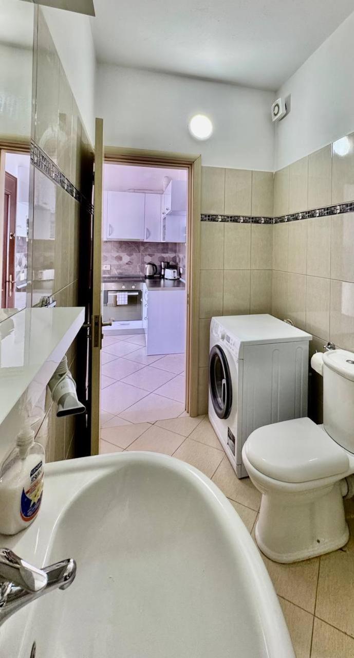 סרנדה Del Mar Sea View Apartment מראה חיצוני תמונה